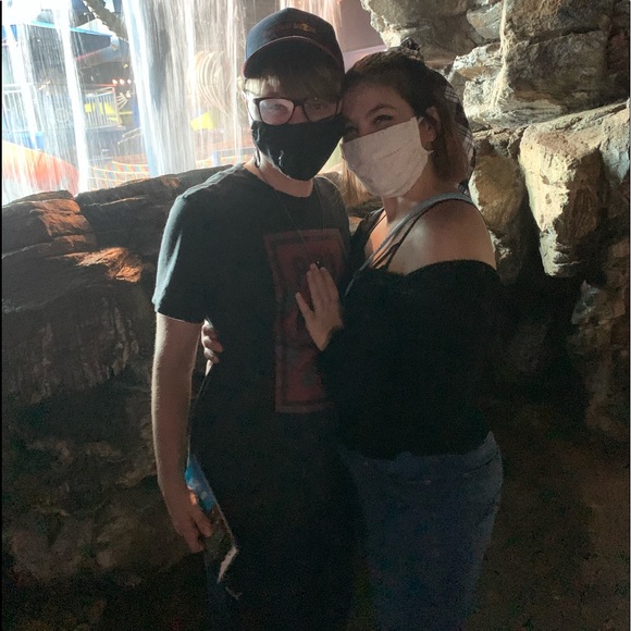 Meet your Posher, Rashell - Picture 4 of 4